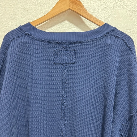 We The Free Ricky Waffle Thermal Oversized  V-neck Size Large Eclipse NWOT - Picture 7 of 9